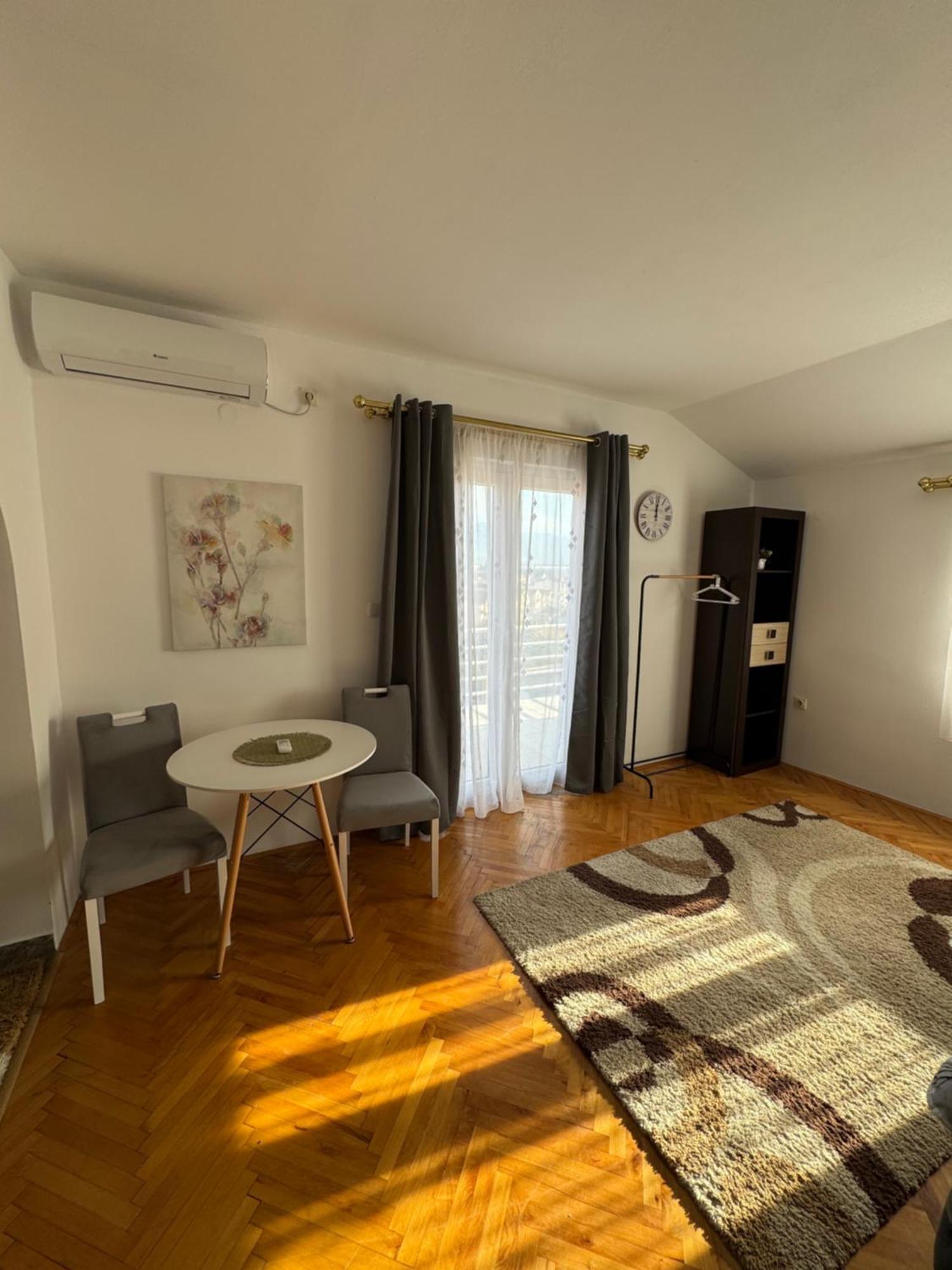 Apartmani Breze Podgorica Luaran gambar